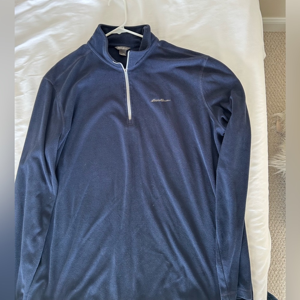 Men’s Eddie Bauer Fleece - Navy - Size TXL - good condition- broken zipper